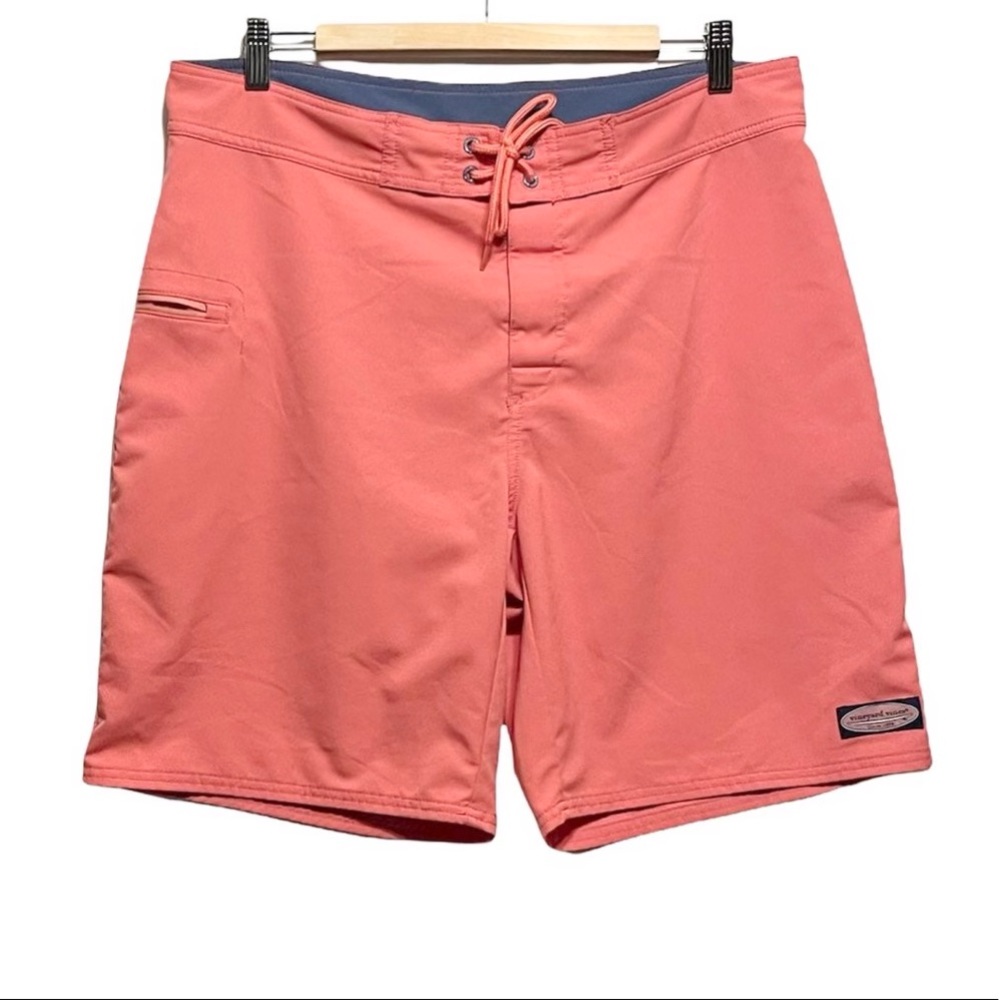 Vineyard Vines Men's 9 Inch Solid Board shorts